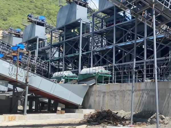 ɽ�|�ӱ�1530������x�C(j��)���a(ch��n)�F(xi��n)��(ch��ng)