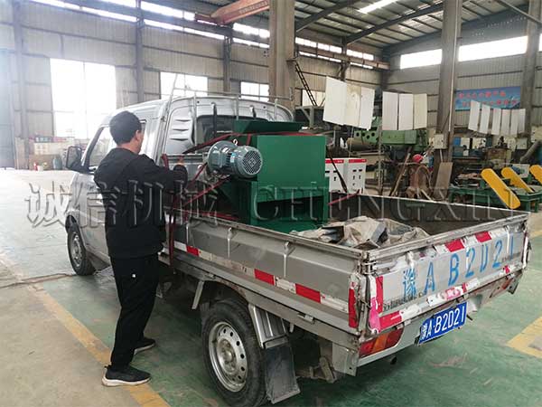 ɽ�|�\�řCеС�͸��x�C�b܇�l(f��)؛